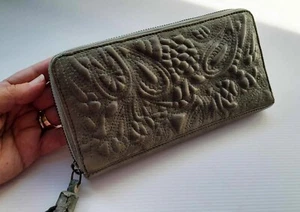 KAJA - Women's Sage Green Tooled Leather Wallet Quality Design - Picture 1 of 12