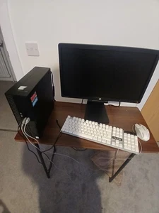 Dell OptiPlex 3040 With A Dell Moniter 60hz - Picture 1 of 7