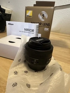 Nikon AF-S DX Nikkor 35mm F/1.8 G - Picture 1 of 2