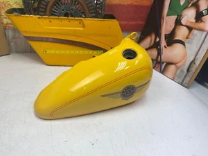 🔥OEM 99 Harley Fat Boy FLSTF Right Side Half Gas Fuel Tank Nugget Yellow🔥 - Picture 1 of 10