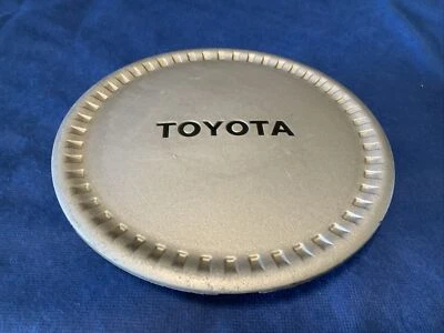 Cubierta de tapa de llanta central de fábrica Toyota Corolla 1986-1992 69168 vintage Foto 1 de 4