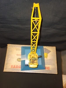 VINTAGE OLD CAST IRON 973 GOODS YARDS CRANE DINKY SUPERTOYS ENGLAND MECCANO 1950 - Picture 1 of 13