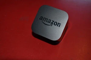 Adaptador de pared Kindle Fire Power Fast OEM negro 9W muy bueno - Imagen 1 de 3