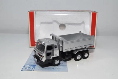 B71 1:55 DIAPET JAPAN T-14 ISUZU CAMION DUMPER DUMPER RIBALTABILE GRIGIO NUOV... - Immagine 1 di 4