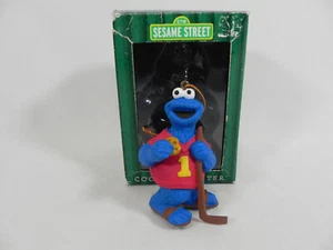 Ornamento natalizio vintage Sesame Street ""Hockey Cookie Monster"", NOB, 1998 - Foto 1 di 14