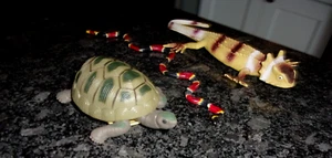 REPTILE FIGURES LOT OF 3 - REALISTIC ANIMALS 5"-9" TURTLE - CORAL SNAKE & GECKO - Picture 1 of 9