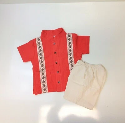 Guayabera 珊瑚儿童蹒跚学步的孩子婚礼洗礼纽扣休闲衬衫和短裤 — 第 1/4 张图片