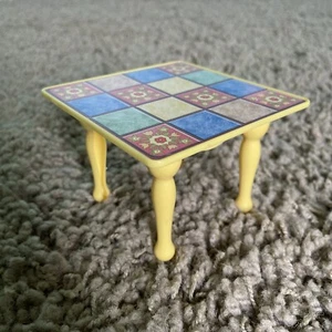 Fisher Price liebevolle Familie Puppenhaus gelb Küchentisch Mosaik 1810EF - Bild 1 von 5