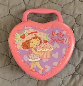 Strawberry Shortcake Mini 5” Corazón Lata Con Mango Bandai SSC - Imagen 1 de 6