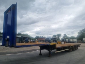 2008 SDC Tri-Axle Step-Frame Flatbed Trailer - Picture 1 of 6