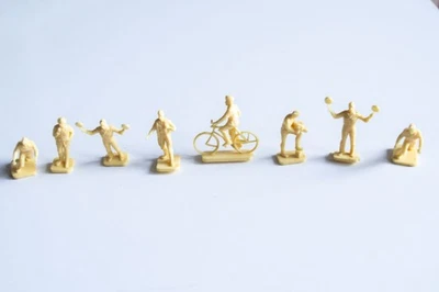 9 x Vintage Military/Air Force Model Ground Crew Air Base Figures 1:72 - Image 1 of 4