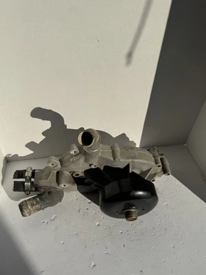 Bomba de refrigerante de agua para 02-06 Cadillac Escalade 6.0 12681178 gasolina Foto 1 de 3