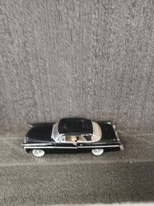1:18th Scale 1956 Chrysler 300B Diecast Car By Maisto Broken - Bild 1 von 4