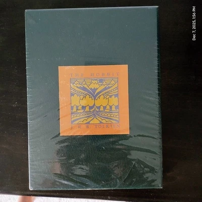 JRR Tolkien The Hobbit Hardcover Book Special Edition With Slip Foto 1 de 2