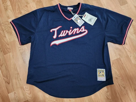 Throwback Mitchell & Ness Minnesota Twins Kirby Puckett Jersey New With Tags Cover