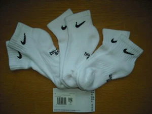 Boys/Girls NWT NIKE Ankle Socks 3prs DRI-FIT Classic White w/Black Swoosh 3Y-5Y - Picture 1 of 3