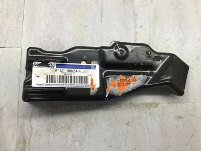 Soporte de radiador lateral izquierdo Ford Transit Connect 2010-2013 OEM 9T1Z-108K34-A Foto 1 de 3