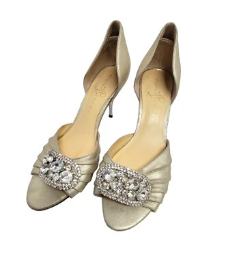 Zapatos de tacón de aguja Ivanka Trump de cuero dorado con pedrería talla 8,5 Foto 1 de 4