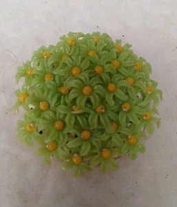 Vintage grün gelb Blume Cluster Bouquet Brosche MCM Retro 2 1/4" Durchmesser Floral - Bild 1 von 9