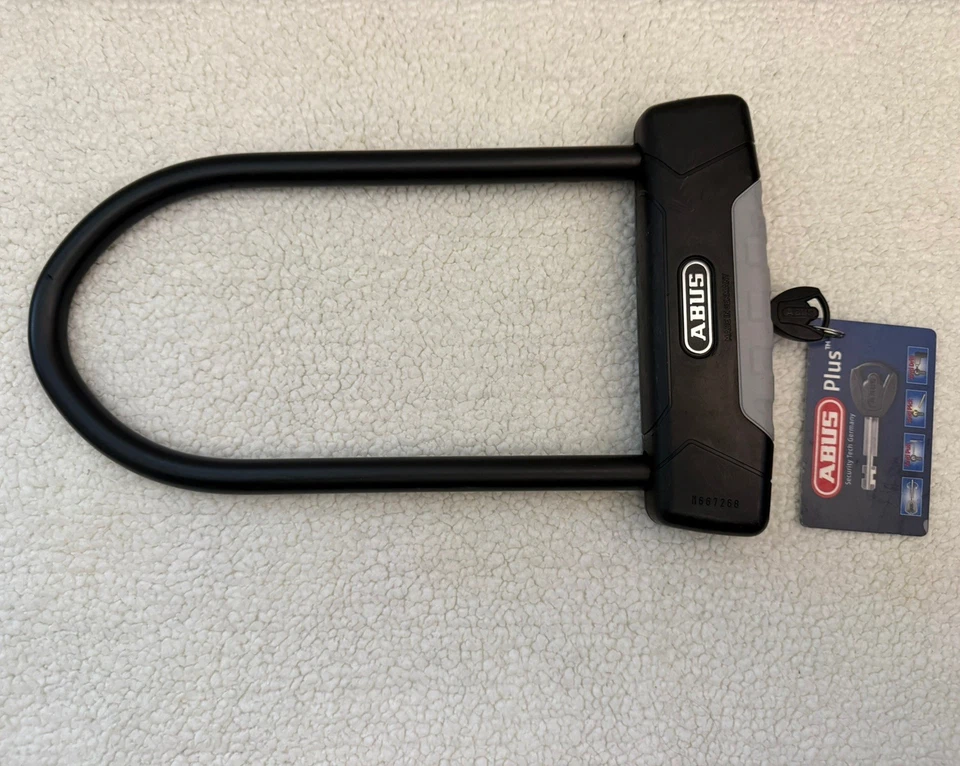 Llave de bloqueo en U Abus Granit Plus 470 - 150x300 mm - negra 69072 Foto 1 de 4