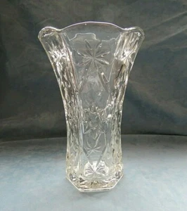 Vintage Anchor Hocking 8" EAPC Early American PRESCUT Fluted Flower Vase - Picture 1 of 4
