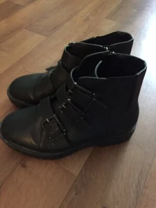 Evans Black Boot Size 7, UK 5 Color Black, - Picture 1 of 7