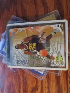 1993-94 Fleer ultra berühmte Spitznamen #9 Karl Malone The Mailman Utah Jazz - Bild 1 von 2