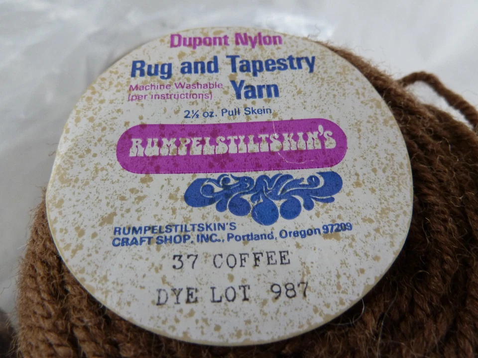 Tapete e tapeçaria de náilon Dupont # 37 lote de café 987 2 1/2 oz novelas de bolo lote de 5 - Imagem 1 de 2