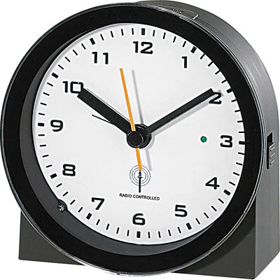 infactory Funkwecker analog: Funkuhr mit Weckfunktion (Funkuhr Wecker) - Bild 1 von 2