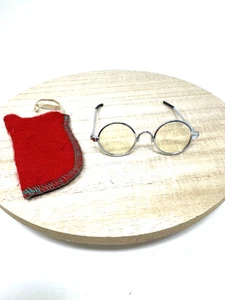 Pleasant Company Molly Silver Specs Glasses & Case American Girl Doll Retired - Picture 1 of 6