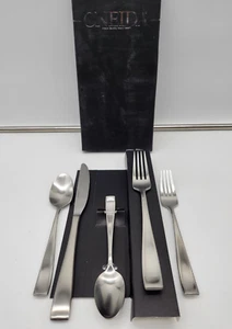 Oneida Satin Moda 18/10 Stainless Steel 5 Piece Place Set #0912b - Picture 1 of 10