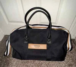 Hugo Boss Parfums Schwarz Seesack / Wochenende / Reise / Fitnessstudio / Reisetasche - Bild 1 von 5