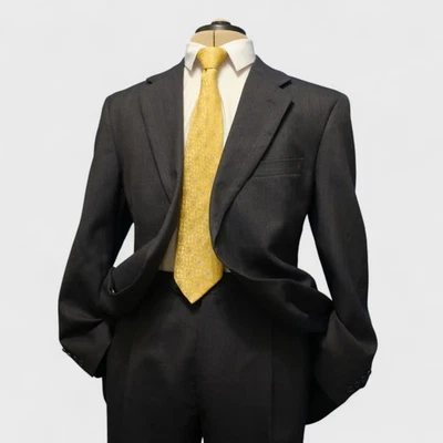 Jos A Bank 2 Piece Suit 43R Gray Plaid Wool Classic Pleated 2 Button - Image 1 of 4