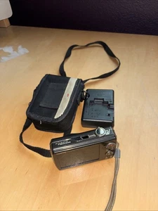 fujifilm finepix f200exr - Picture 1 of 10
