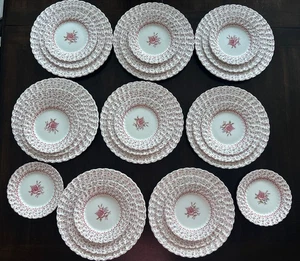 Vtg Johnson Brothers Rose Bouquet Dinner Salad/lunch & Bread Plates Set Of 26 - Picture 1 of 20