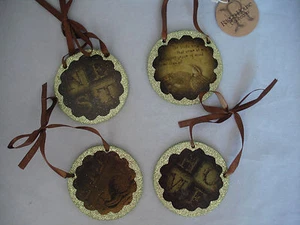 Ragon House Ornaments Spring Glitter Disk Vintage Style Prints ~ 9682 NEW 4pc - Picture 1 of 4