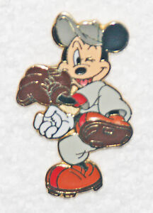 MICKEY MOUSE BASEBALL PIN PITCHER WIND UP LOOKING IN GLOVE CLEATS CAP EYE WINK