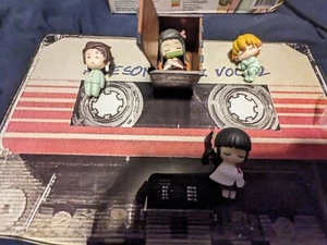 Demon slayer Sleeping Team Mascot Capsule Toy 5 Types Comp Set Figure Gashapon - Picture 1 of 12