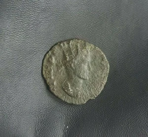 #g538# Roman Antoninianus coin of Claudius II from 268-270 AD - Picture 1 of 2