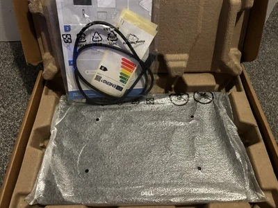 Dell C1422H 14" FHD IPS LED Portable Monitor Aspect Ratio 16:9 NEW - Image 1 of 4