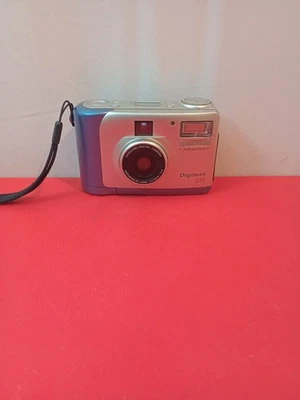 Samsung Digimax 130 1.3 MP Digital Camera Point & Shoot Tested Works - Image 1 of 4