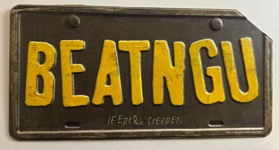 Letrero de matrícula Jeepers Creepers Spirit exclusivo de Halloween "BEATNGU" Foto 1 de 2
