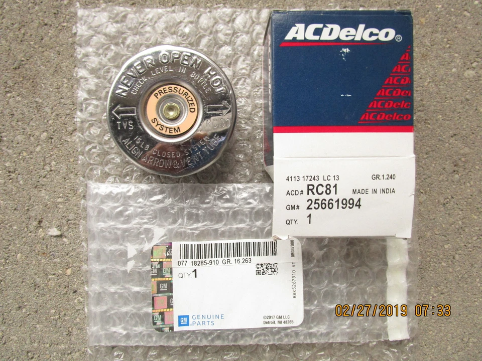 GM BUICK 25661994 ACDELCO RC-81 RADIATOR ENGINE COOLANT FLUID TANK CAP OEM NEW - Image 1 of 2