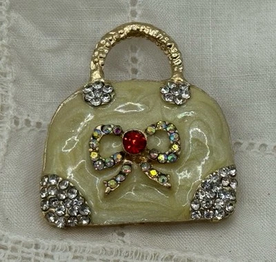 Betsy Johnson Handbag Cream Color Lots Of Sparkle Bow In The Middle Brooch Pin - Image 1 of 3