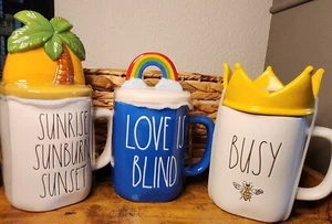 Tasse Rae Dunn avec couvercle lot de 3 abeilles occupées Love is Blind soleil coups de soleil coucher de soleil - Photo 1/13