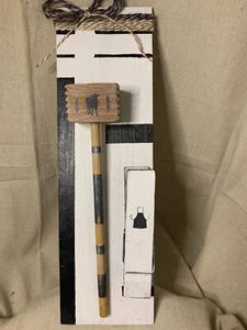 Farmhouse style apron hanger wall decor - Picture 1 of 3