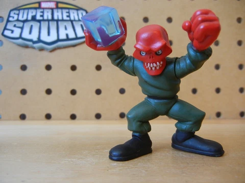 Marvel Super Hero Squad RED SKULL Blue Tesseract Space Stone Avengers Endgame Cover