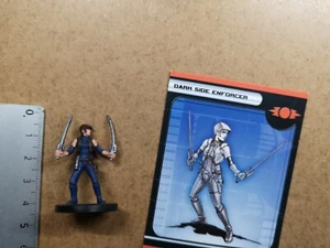 DARK SIDE ENFORCER 9/60 MINIATURE +CARD/ STAR WARS MINIATURES WOTC /G151 - Bild 1 von 1