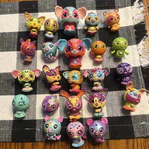 Spinmaster Zoobles Spring To Life Toy Figures/ Lot Of 23 - Picture 1 of 24