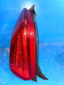 Genuino Cadillac OEM Nuevo 17 18 19 ATS cupé con luz trasera izquierda TVN 233399697 N86 - Imagen 1 de 7